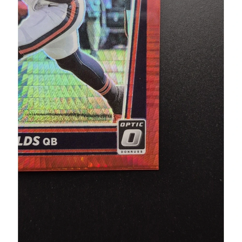 2021 Donruss Optic Justin Fields #204‎ Rated Rookie Red Hyper Prizm (RC) Bears